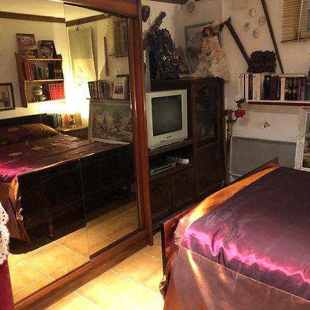Yufan La Ville-du-Bois Quarto foto